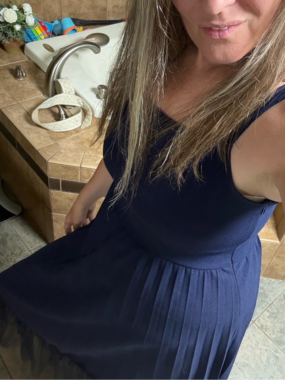 Women’s Navy Pleated Sleeveless Dress